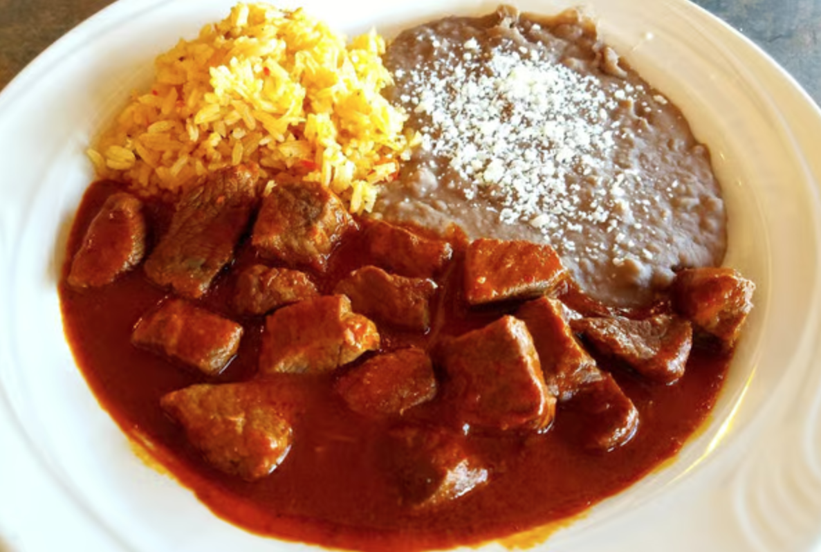 Carne de puerco en salsa roja